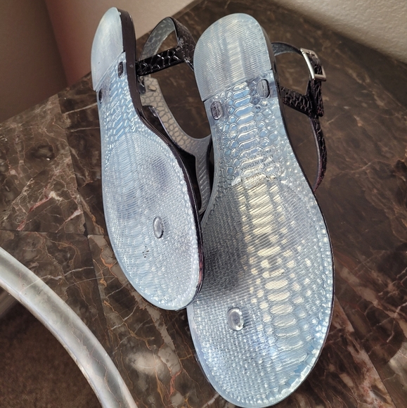 Sandals - Picture 3 of 3